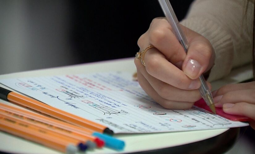 Para pedir a renegociação, os estudantes precisam ter firmado o contrato com o Fies até o segundo semestre de 2017