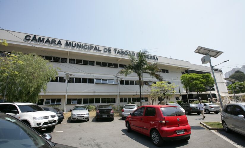 Os vereadores de Taboão da Serra, na região sudoeste da Grande São Paulo, realizaram na tarde de quarta-feira (5) a primeira reunião da Comissão Especial de Investigação (CEI) 