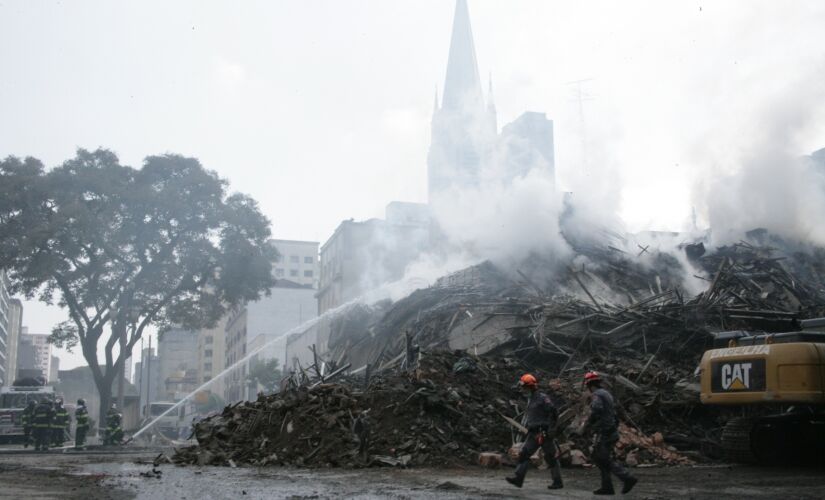Edifício destruído por fogo no Largo do Paissandu em 2018