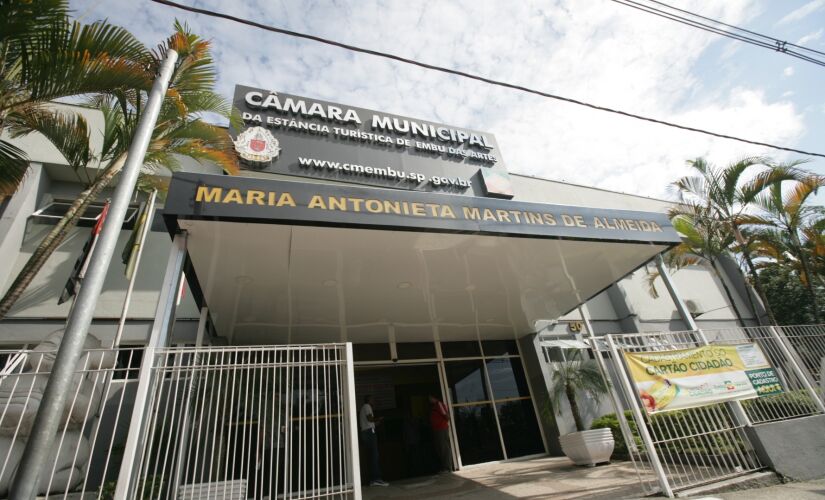 A Gazeta identificou que para ter acesso às despesas mensais, o munícipe precisa fazer um longo caminho de busca no Portal da Transparência