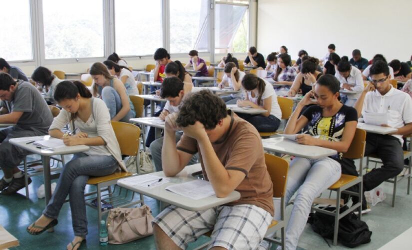 Os candidatos têm até as 12 horas do dia 20 de setembro para se inscrever no site da Fuvest; taxa de inscrição é de R$ 182