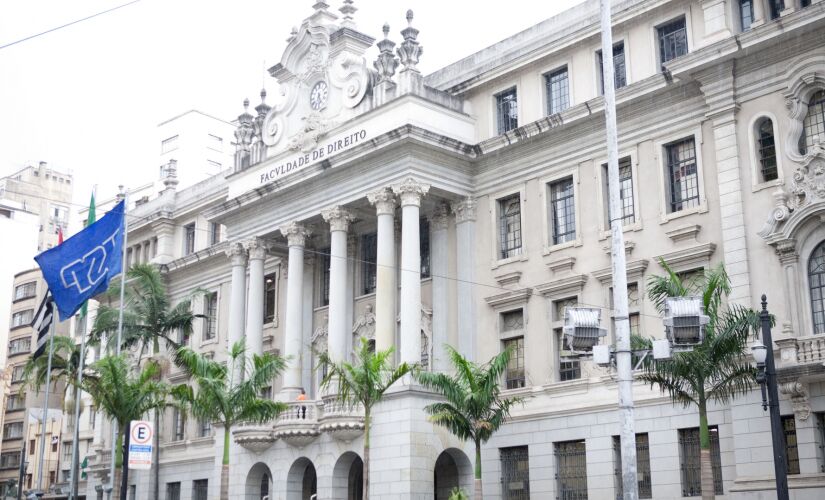 Criada em 1827, a São Francisco sofre com problemas de infraestrutura, agravados por anos de aperto orçamentário