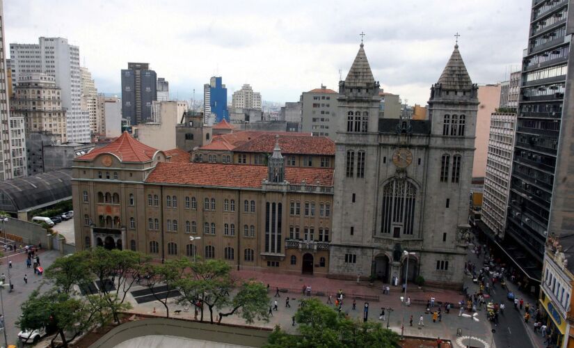 Mosteiro de São Bento, no centro histórico; projeto quer que região tenha vida noturna mais intensa