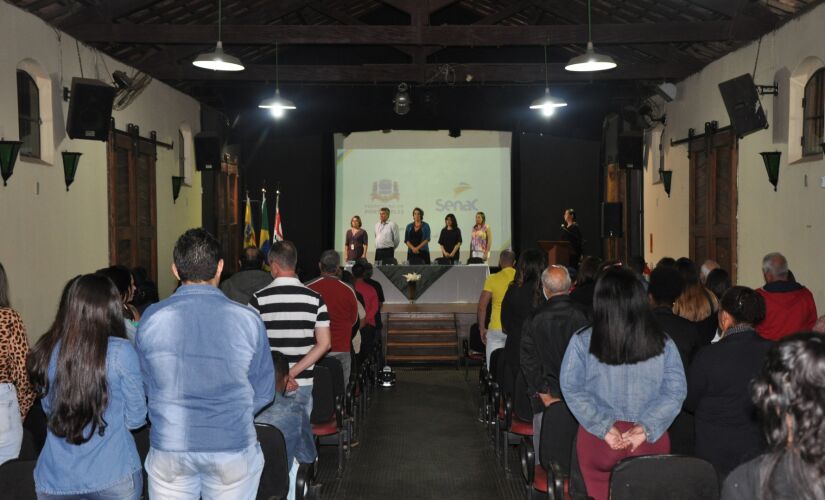 Formatura dos alunos foi realizada na noite da última terça-feira 