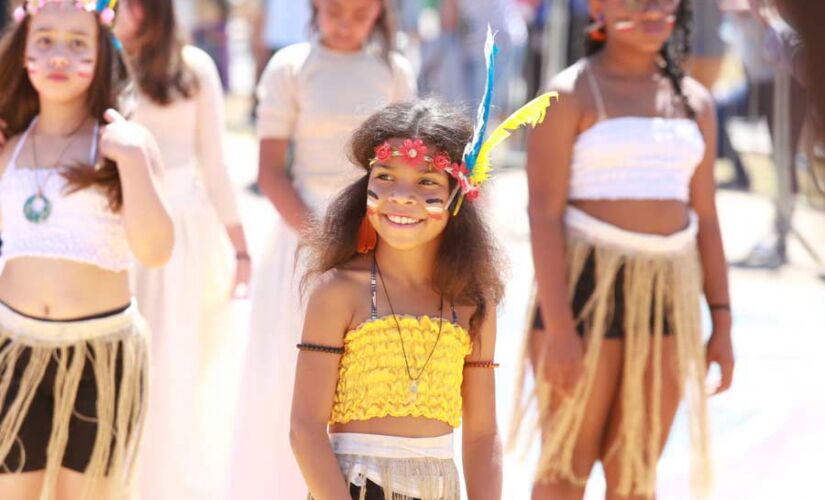 De acordo com a Prefeitura de Taboão da Serra, cerca de seis mil alunos participarão do desfile