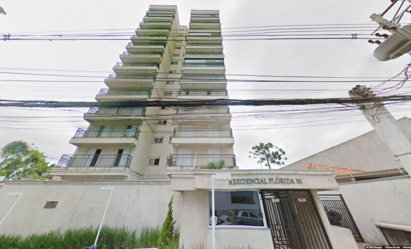 Um dos imóveis à venda é este apartamento em Guarulhos, com lance inicial de R$ 350 mil