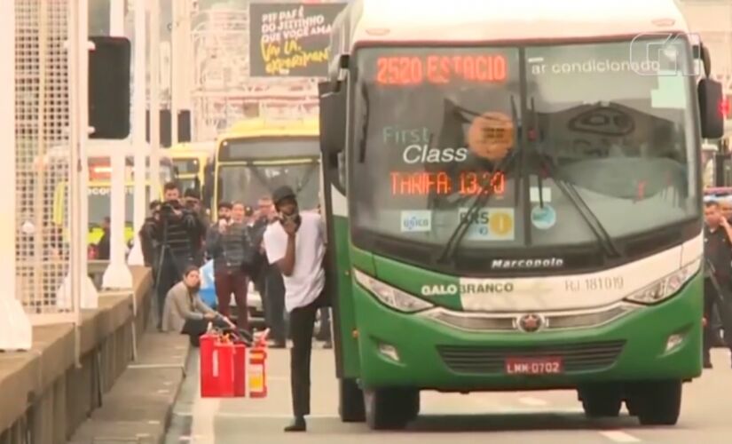 Willian Augusto da Silva, de 20 anos, sequestrou um ônibus na Ponte Rio-Niterói, na manhã de terça-feira; o jovem foi morto