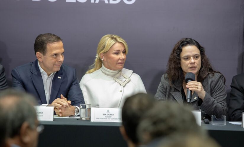 O governador João Doria (PSDB) sancionou na sexta-feira (23) o polêmico projeto de lei, de autoria da deputada Janaína Paschoal (PSL), que autoriza cesárea opcional no SUS no estado de SP