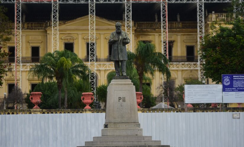 O Museu Nacional, que pegou fogo há um ano no Rio de Janeiro, já tem uma previsão de reabertura de  parte do palácio para o público 
