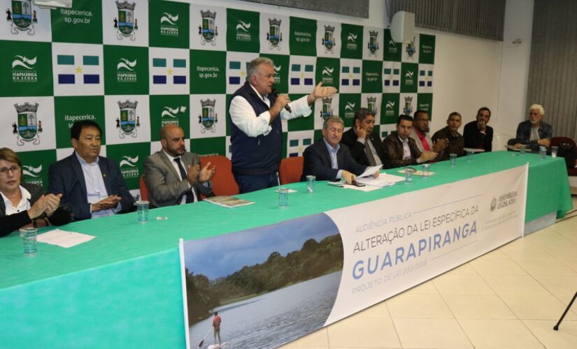 Prefeito de Itapecerica da Serra, Jorge Costa participou da audiência pública sobre as adaptações na Lei Específica do Guarapiranga