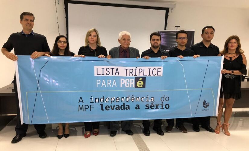 Procuradores da República em Sergipe protestaram por cerca de duas horas na sede do órgão
