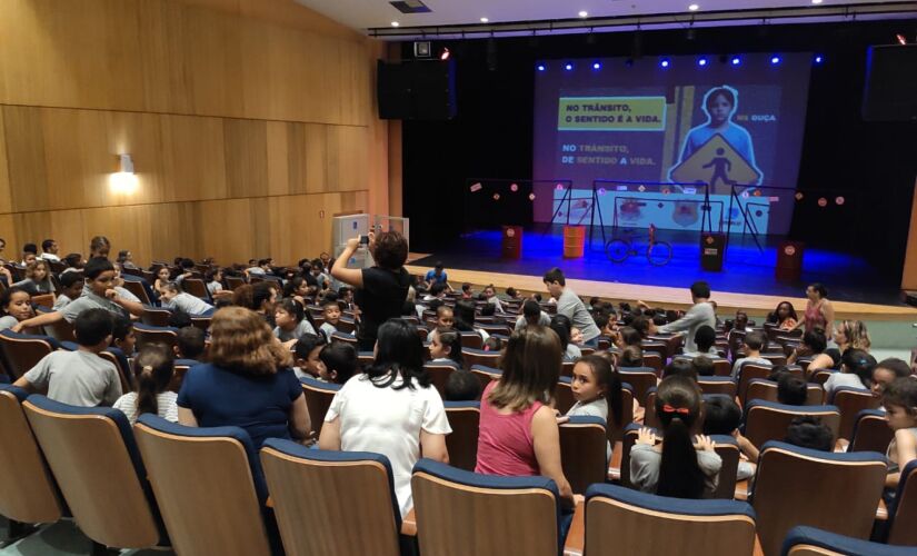 A programação contou com a exibição da peça teatral, "No Trânsito, o sentido é a vida"