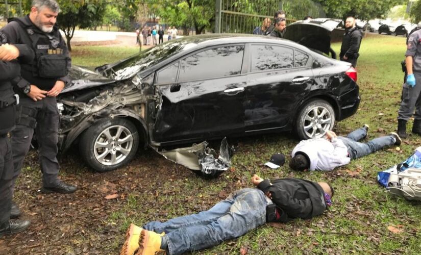 Suspeitos de sequestro foram presos pelo Deic,na manhã de ontem, após tentarem fugir com carro