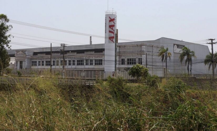 Uma das propriedades da fábrica de baterias Ajax na cidade de Bauru, no interior de São Paulo
