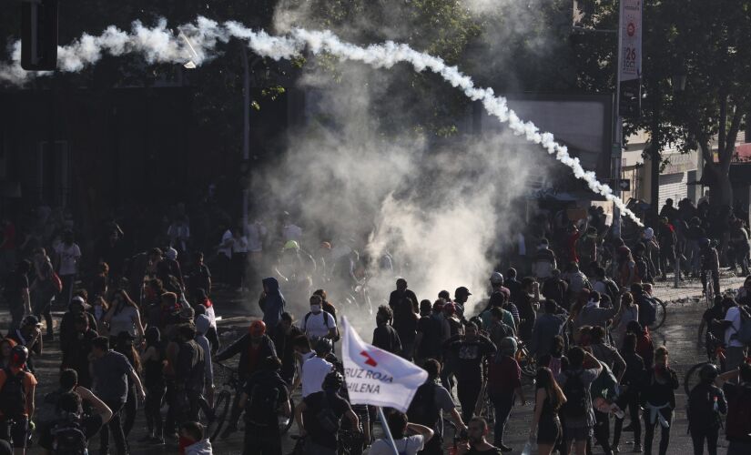 O Chile tem sido palco de protestos desde semana passada; manifestações começaram por causa de um aumento na tarifa 