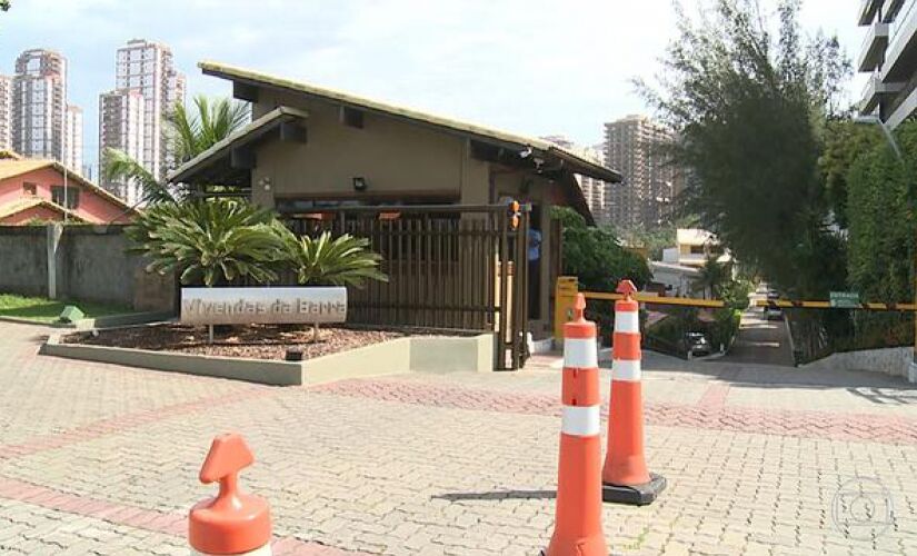 Entrada do condomínio onde o presidente Jair Bolsonaro tem casa no Rio de Janeiro