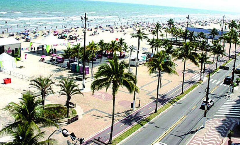 Quem for à cidade de Praia Grande, na Baixada Santista, não 
irá encontrar os tradicionais quiosques na orla da praia