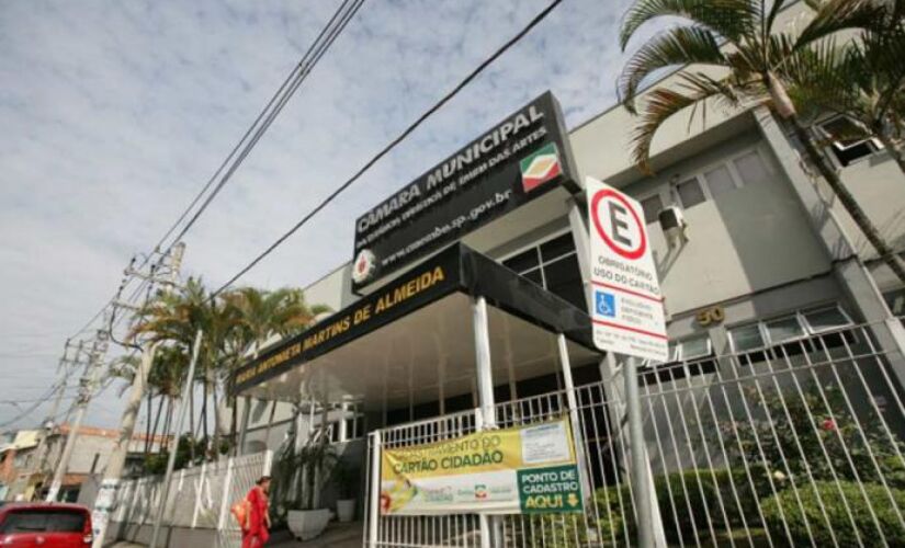 Os vencimentos dos vereadores de Embu passariam a ser de R$ 12.056; antes eram de R$ 11.657