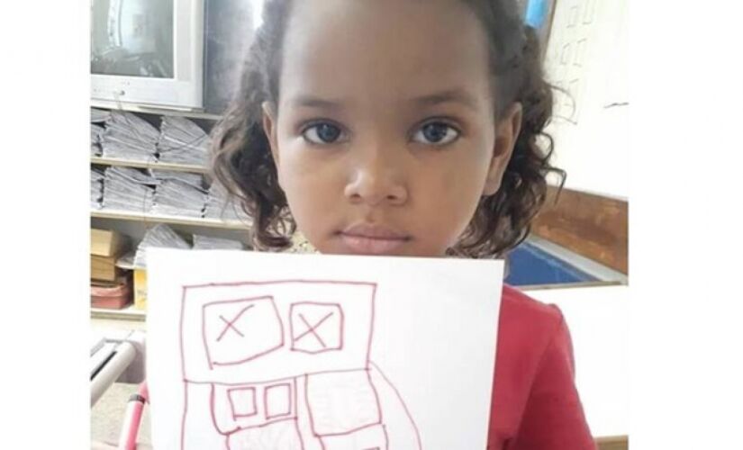 Ketellen Umbelino de Oliveira Gomes estava acompanhada da mãe, em Realengo, na zona oeste do Rio de Janeiro