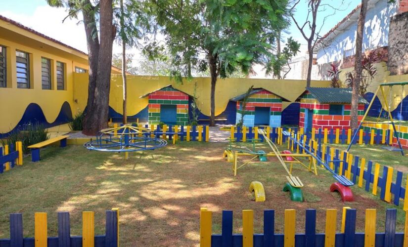 Os brinquedos da escola que fica na Vila Manduquinha, em Porto Feliz, foram reformados e novas áreas de lazer foram construídas