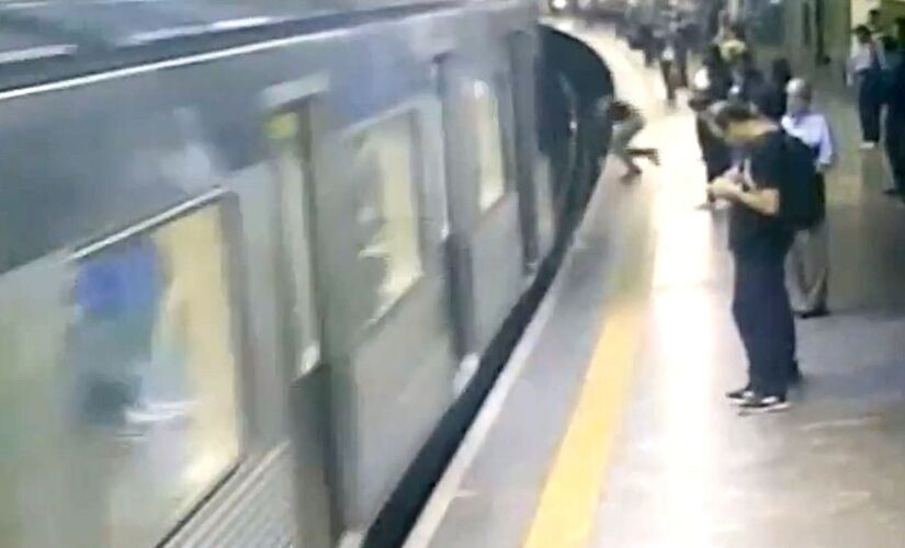 Sebastião empurrou a vítima no momento em que o trem chegava à estação; por sorte, ela machucou apenas o braço