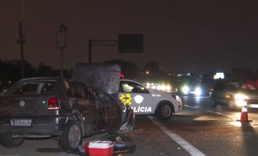 Acidente de carro matou uma pessoa e deixou seis feridos; colisão aconteceu na altura do km 16