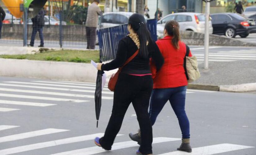 Ap&oacute;s calor intenso, frente fria e chuva chegam a Tabo&atilde;o da Serra e regi&atilde;o nesta sexta-feira
