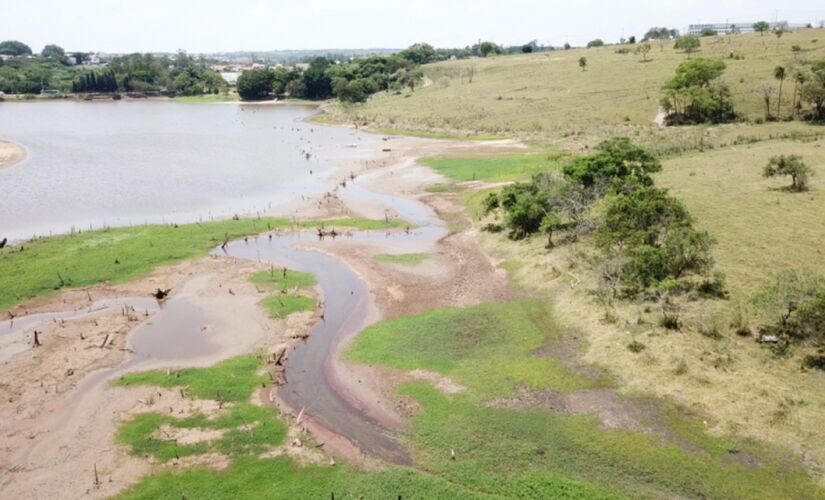 Represa do Ferraz, que abastece a cidade de Sorocaba, estava com 8% do nível normal no início do mês