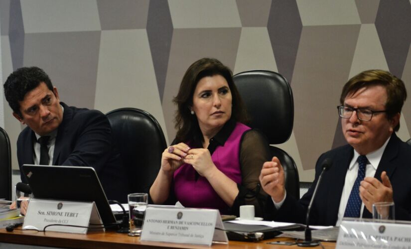 A presidente da Comissão de Constituição e Justiça (CCJ) do Senado, senadora Simone Tebet (MDB-MS)