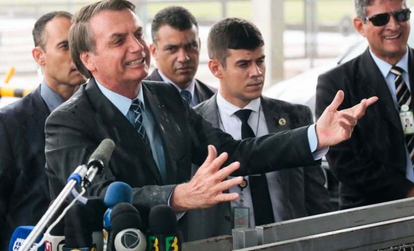 Não é porque Trump falou grosso que devemos dar as costas a ele, diz Bolsonaro sobre tarifas sobre as importações de aço