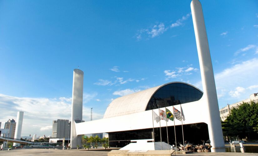 Um dos pontos de campanha é o Memorial da América Latina; teste rápido por fluido oral é gratuito, sigiloso e confiável 