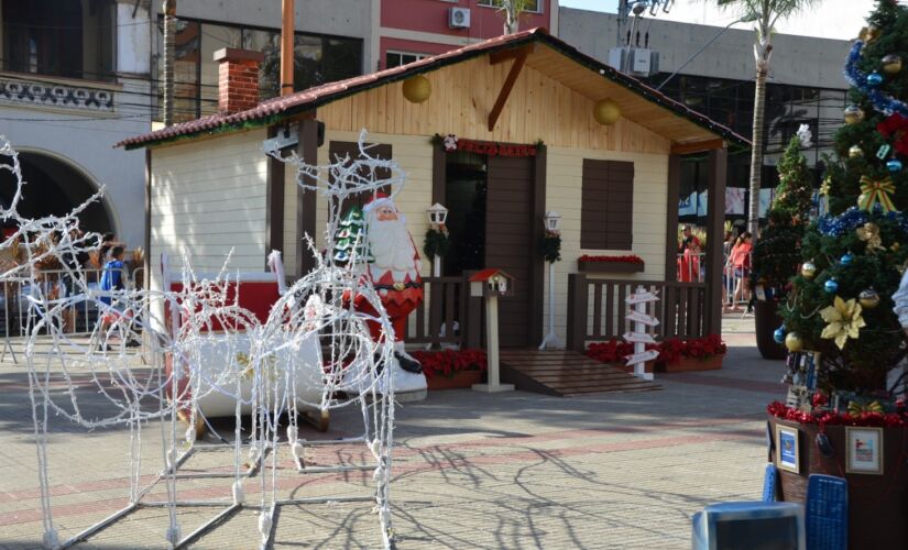 Praça Coronel Fernando Prestes, no centro de Sorocaba, não será decorada, como no ano passado 