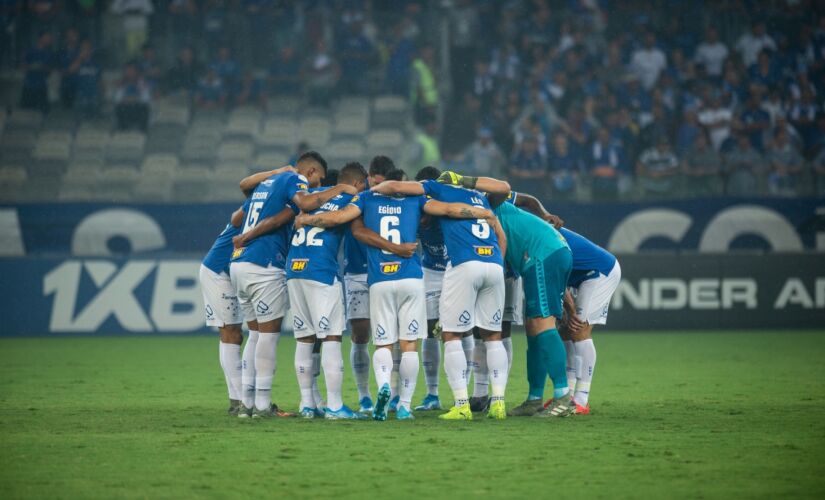 Pelo menos desde o meio do ano, o Cruzeiro tem encontrado dificuldades para arcar com seus compromissos em dia