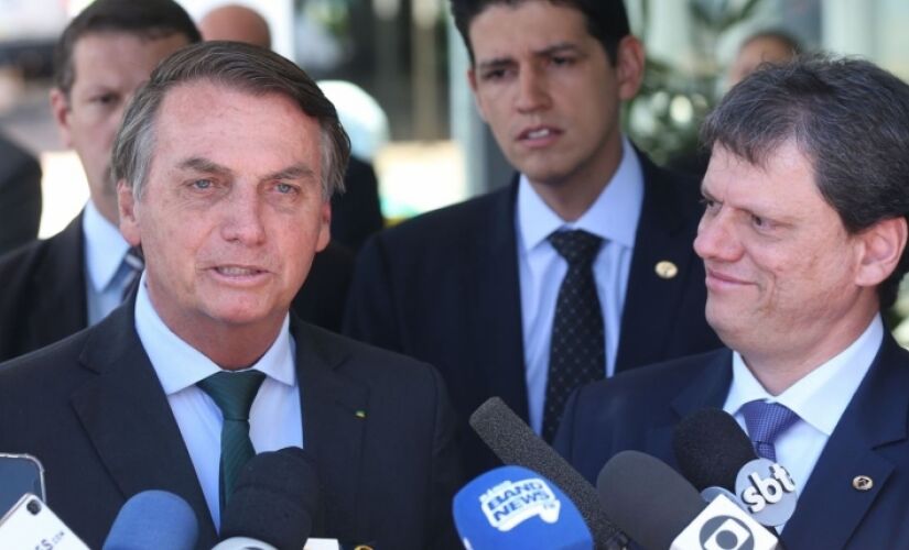 Bolsonaro e Tarcísio de Freitas
