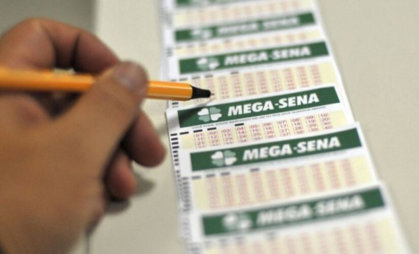 Mega Sena pode pagar R$ 3 milhões no sorteio deste sábado
