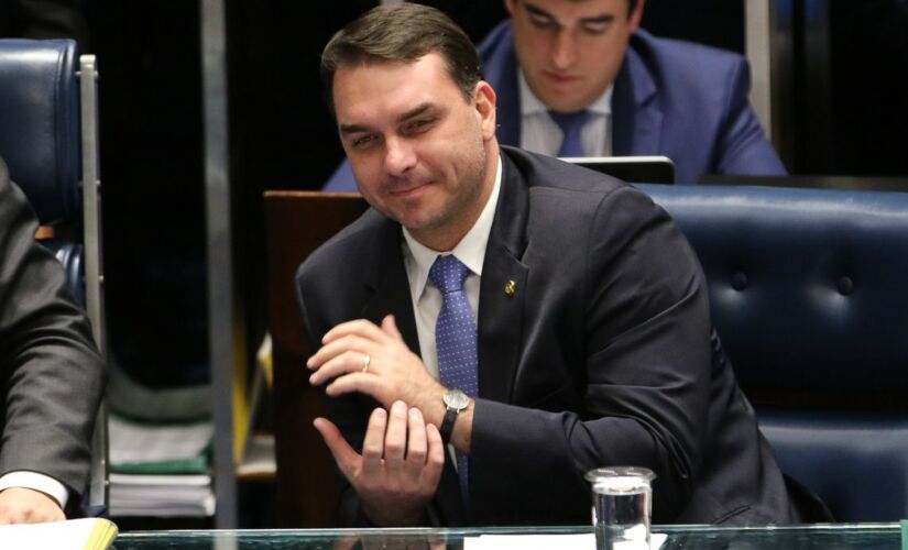 Fl&aacute;vio Bolsonaro