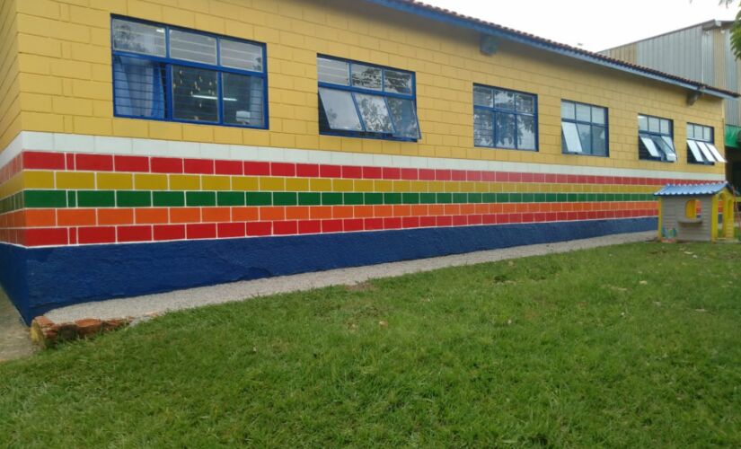 Centro Educacional Infantil Municipal Profª Nair Coli de Moraes, no Jardim Vante, passa por manutenção desde a última semana 