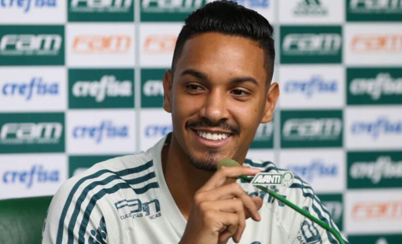 Em 2019, o zagueiro disputou 12 jogos pelo Palmeiras, contabilizando uma assistência