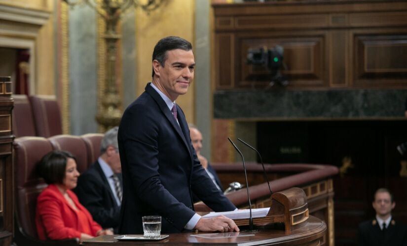 O Parlamento confirmou nesta terça Pedro Sánchez como novo primeiro-ministro