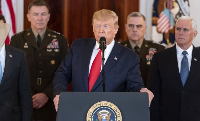 Trump afirmou que os Estados Unidos estão 'prontos para abraçar a paz'
