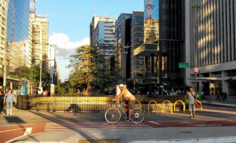 As queixas estão em um ofício de 23 de setembro de 2021, em que conselheiros da Câmara Temática de Bicicleta de São Paulo indicaram problemas em 21 ciclovias e ciclofaixas