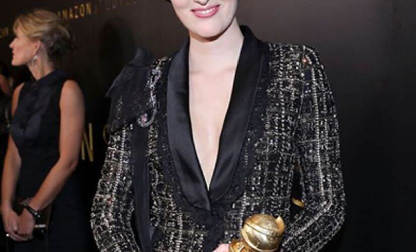 Phoebe Waller-Bridge vai leiloar roupa  que usou no Globo de Ouro para ajudar vítimas de incêndios florestais na Austrália