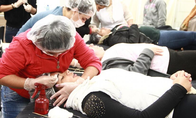 Secretaria de Desenvolvimento oferece cursos profissionalizantes em várias áreas, como a da estética