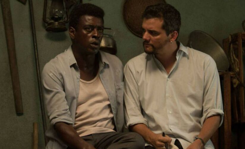 Seu Jorge vive o protagonista da trama recriada por Wagner Moura 