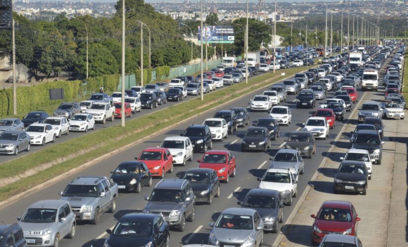 O pedido para receber o valores pagos a mais deve ser feito acessando o site da Seguradora Líder