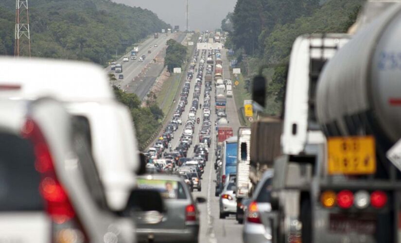 Dos mais de 480 mil pedidos, foram 284 mil referentes a automóveis, 161 mil de motocicletas e 35 mil de caminhões