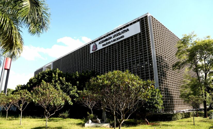 Fachada da Alesp