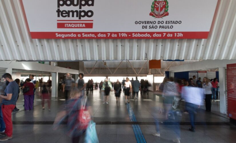 Desde a reabertura gradual dos postos do Poupatempo (na foto, a unidade de Itaquera), que teve início em agosto deste ano, o programa segue as diretrizes do Plano São Paulo