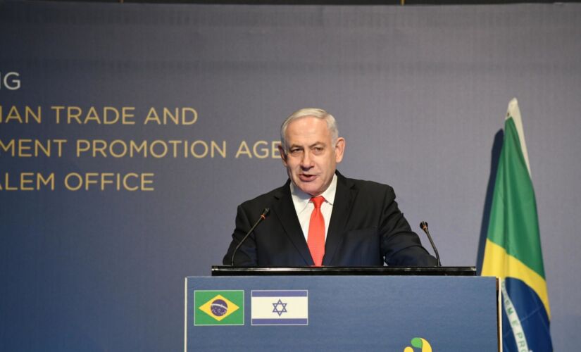 Netanyahu disse que não vai renunciar e chama a acusação de 'tentativa de golpe' e de 'caça às bruxas'