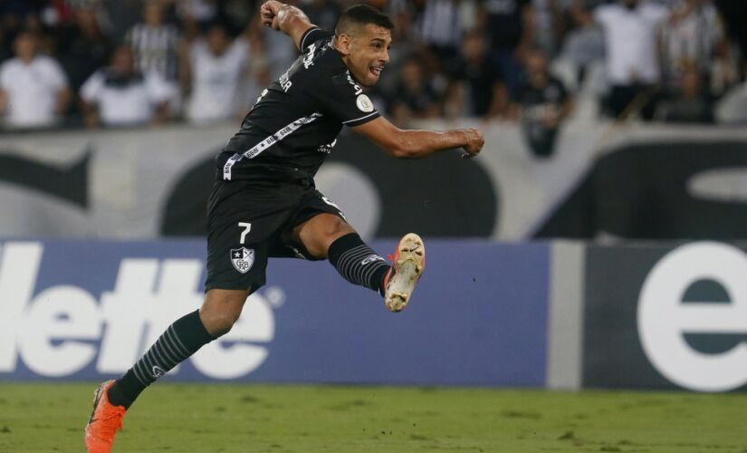 Aos 34 anos, o atacante volta ao clube que defendeu em 2007